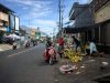 Puasa dan Usaha: Lika-liku Penjual Kelapa Muda di Jalanan Ternate