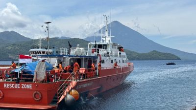 KM Jolor 01 Mati Mesin di Perairan Halsel, Basarnas Bergerak!