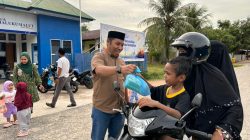 Berkah Ramadan, Bank Maluku-Malut di Taliabu Berbagi Takjil untuk Warga