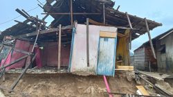 Puluhan Rumah Warga Desa Waisakai, Kepulauan Sula Rusak Diterjang Banjir Bandang