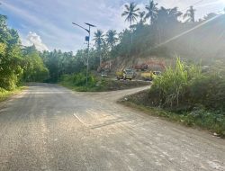 Dekat Bahu Jalan, Aktivitas Galian C di Desa Gosale Dikeluhkan Pengendara