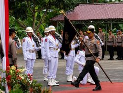 Pataka “Fodu Dara Ngon Moi-Moi” Sambut Kepemimpinan Baru Kapolda Maluku Utara