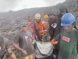 Dua WNA Singapura Korban Erupsi Dukono Ditemukan, Evakuasi Masih Berlangsung