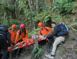 Tim SAR Gabungan Evakuasi Satu Pendaki Perempuan di Gunung Gamalama