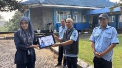 Penghargaan Dedikasi untuk Pegawai Perumda Ake Gaale Ternate